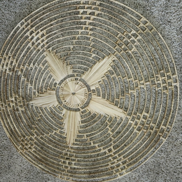 Authentic Handcrafted 1970s Rattan Wall Decor discs - Picture 3 of 4